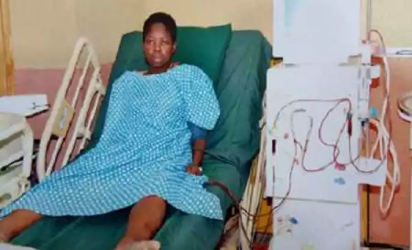 So Heartbreaking! Meet the Helpless Mother of 2 Who Currently Needs N10m for Kidney Transplant (Photo)